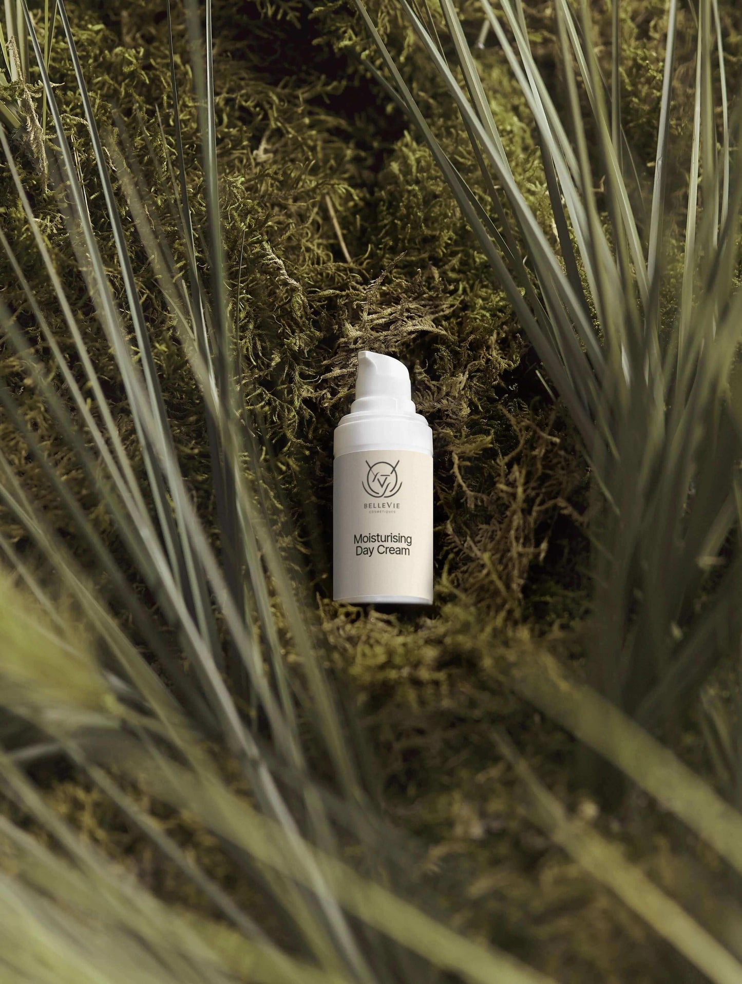 Daily Radiance Collection Box - All-in-One Facial Oil, Moisturising Day Cream, Cleansing Foam - BelleVie Cosmétiques