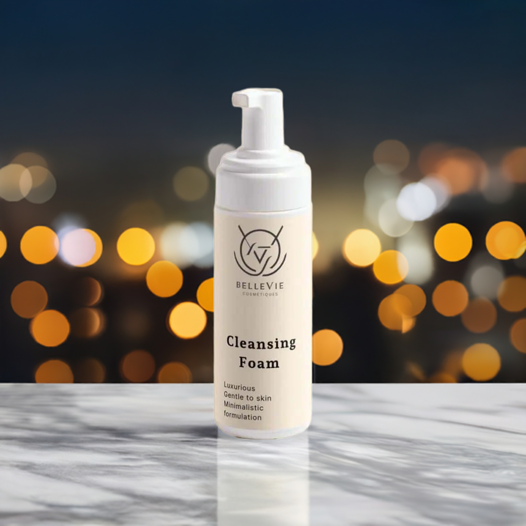alt="Before and after Bellevie Cosmetic Cleansing Foam 150ml, deep cleanse for radiant skin, vegan, COSMOS certified"