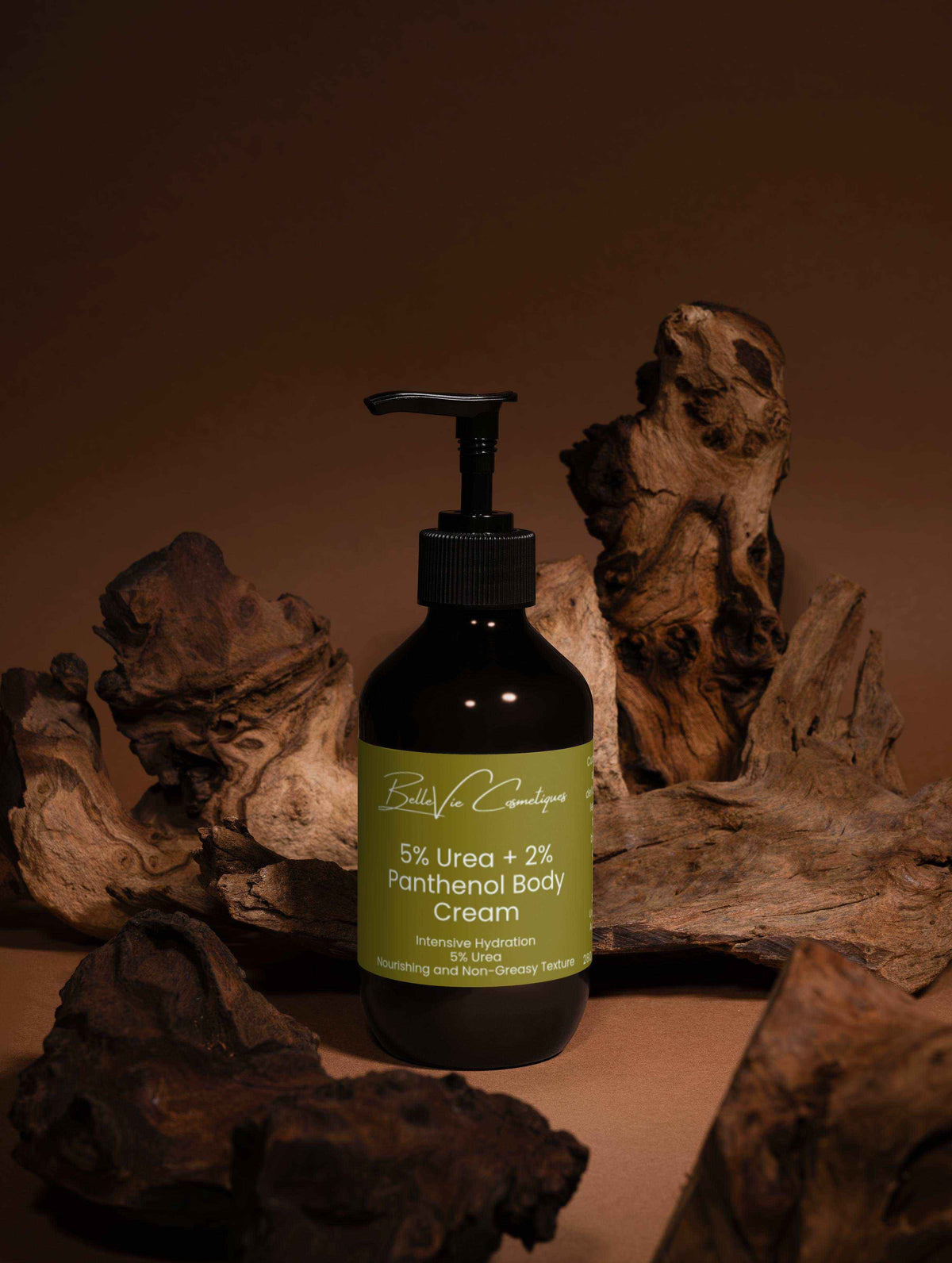 5% Hydroxyethyl Urea body cream in a dark amber pump bottle with a green label, featuring panthenol