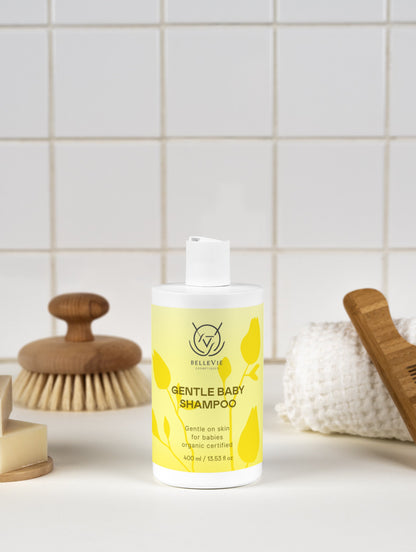 Natural gentle baby shampoo for sensitive scalps and cradle cap – allergen-free, dermatologically tested, cruelty-free