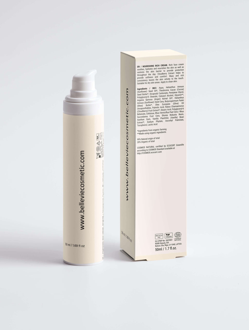 Deep Moisture Collection Box with nourishing cream and gel for hydration and skin brightening, beautifully packaged.