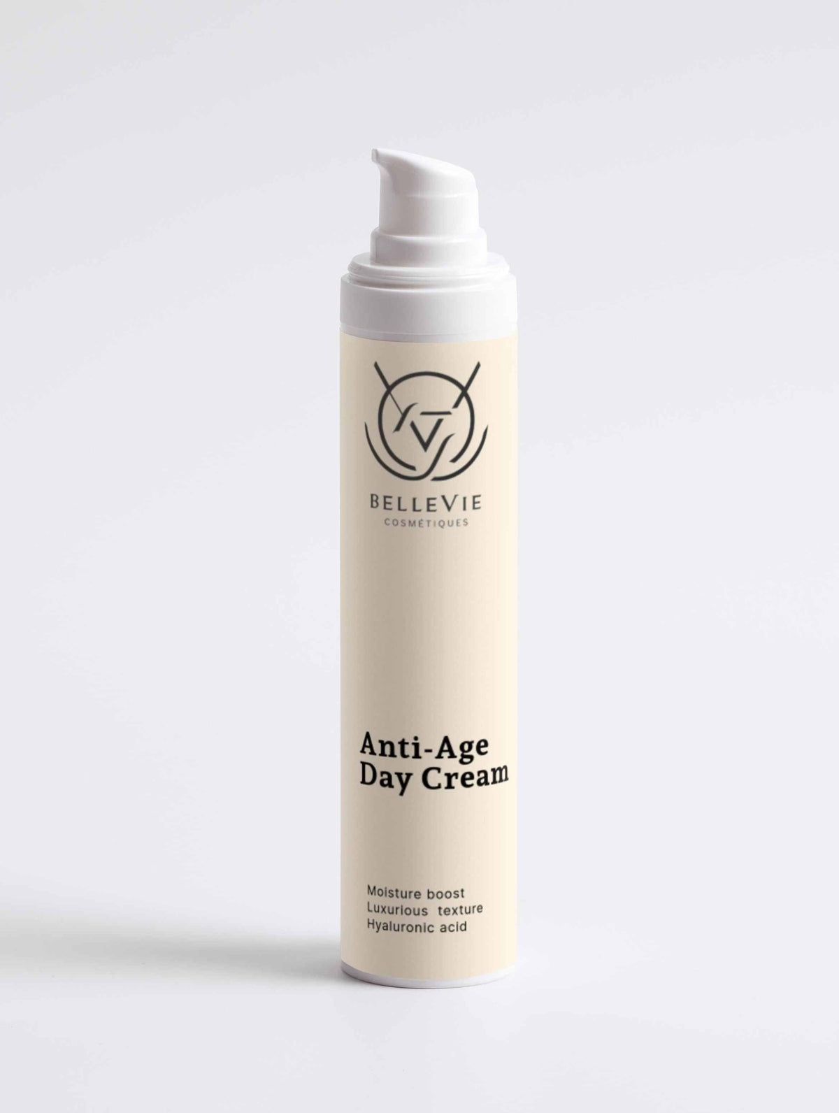 Performance Duo – Anti-Aging Skincare Set featuring a cream-coloured Bellevie Anti-Age Day Cream pump bottle with black lettering